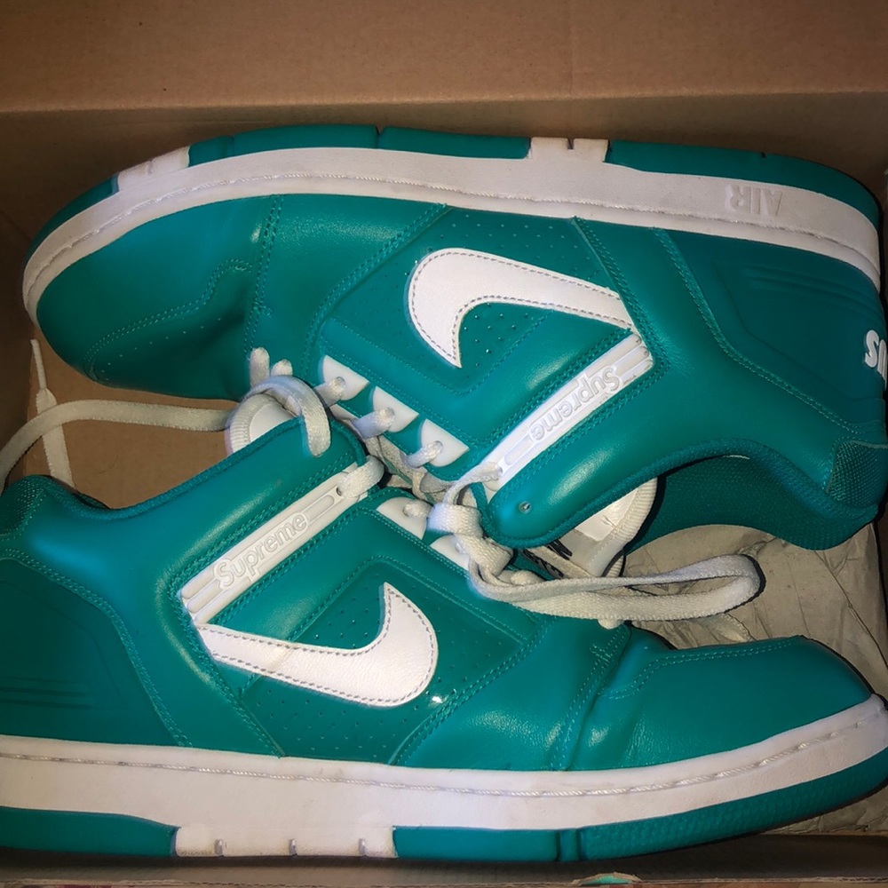 Supreme Nike SBs